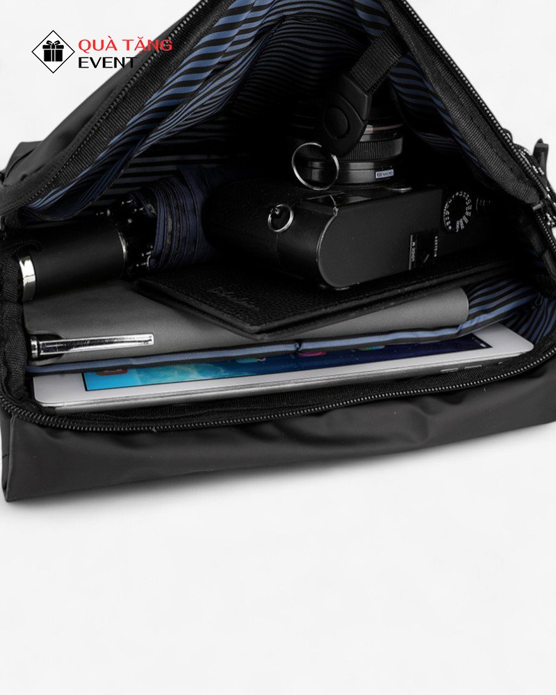 Túi đeo chéo quà tặng doanh nghiệp, in logo theo yêu cầu - Mã TDC095 Công ty gia Công túi đeo chéo - TDC095