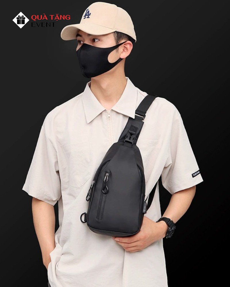 Túi đeo chéo quà tặng doanh nghiệp, in logo theo yêu cầu - Mã TDC104 Công ty trách nhiệm hữu hạn túi đeo chéo Sài Gòn - TDC104