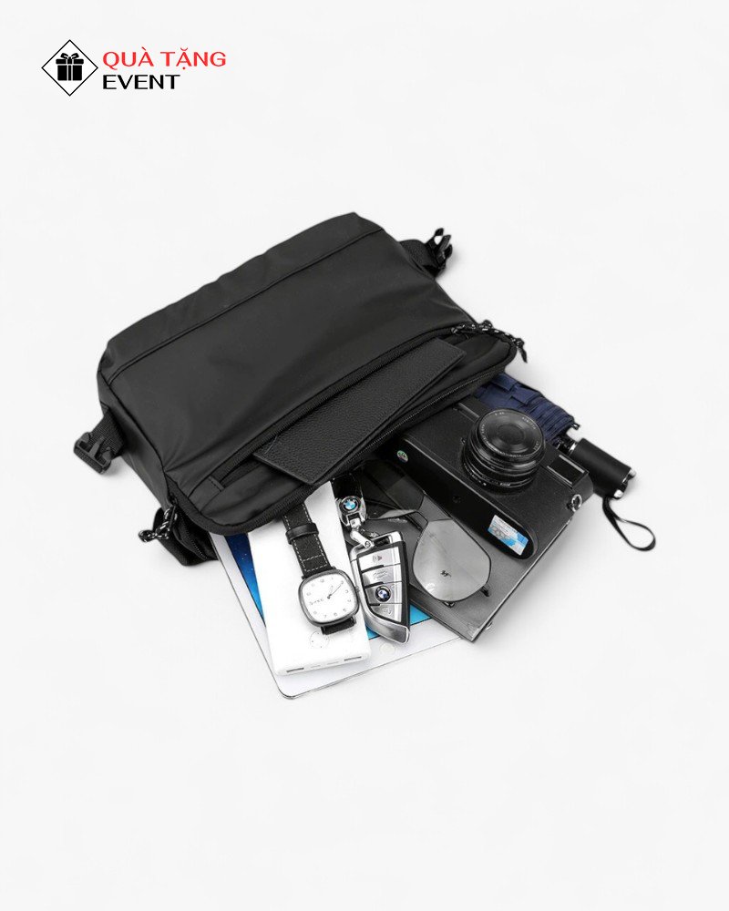 Túi đeo chéo quà tặng doanh nghiệp, in logo theo yêu cầu - Mã TDC095 Xưởng may túi bao tử - TDC095