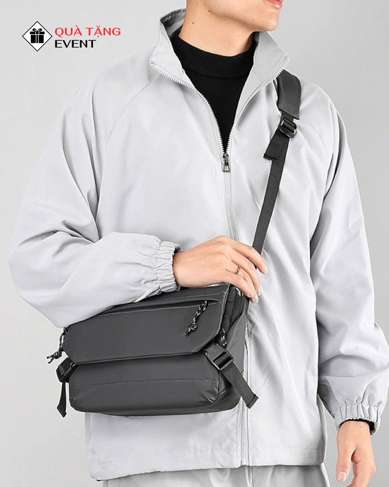 Túi đeo chéo quà tặng doanh nghiệp, in logo theo yêu cầu - Mã TDC095 Xưởng túi đeo chéo - TDC095