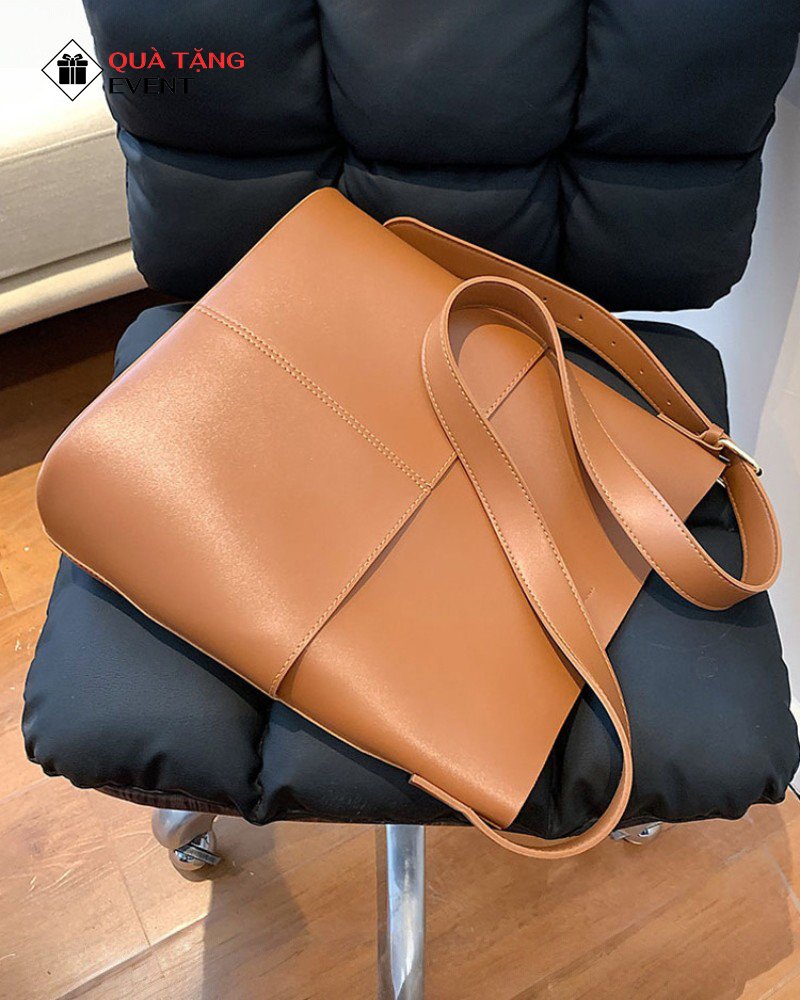 Túi xách nữ đeo vai quà tặng doanh nghiệp, in logo theo yêu cầu - Mã TXNDV012 Công ty may túi xách nữ HCM - TXNDV012