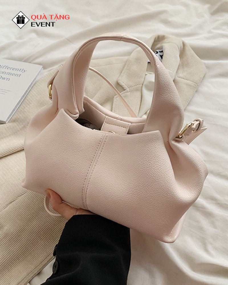 Túi xách nữ đeo chéo quà tặng doanh nghiệp, in logo theo yêu cầu - Mã TXNDC009 Công ty may túi xách nữ ở Củ Chi - TXNDC009