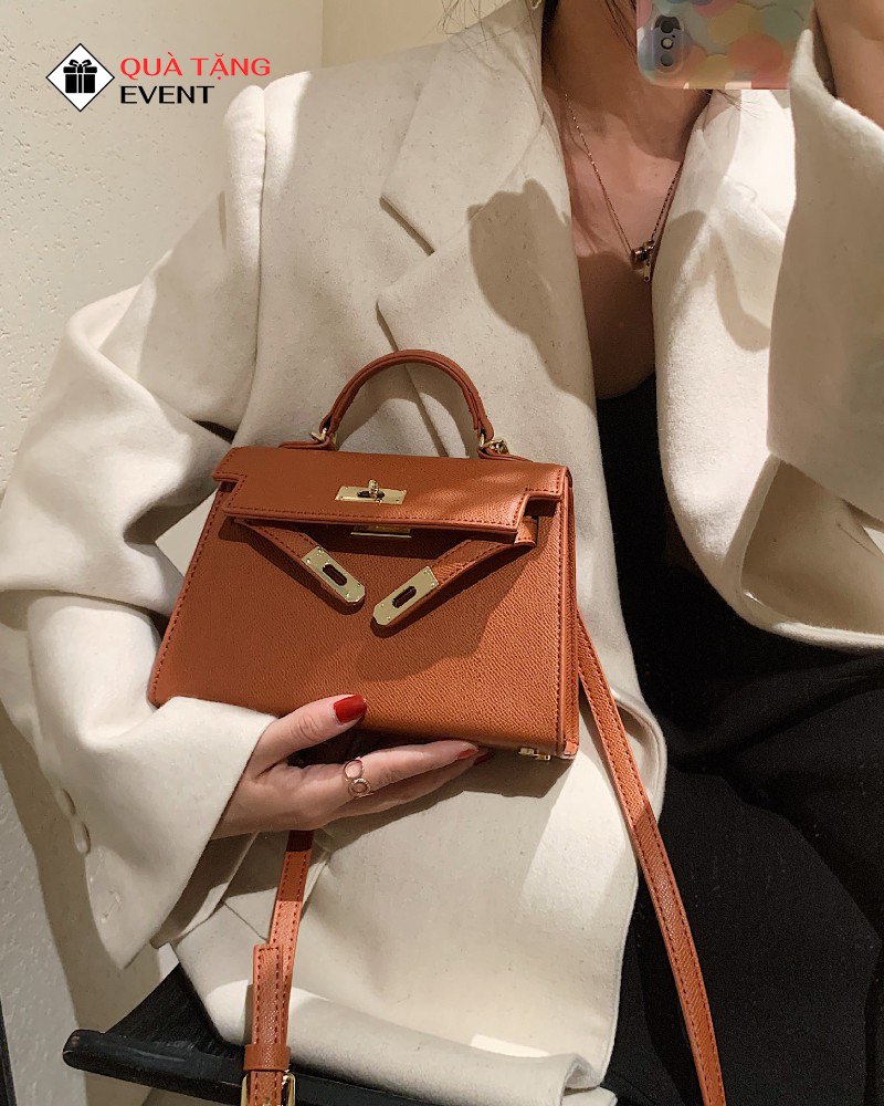 Túi xách nữ đeo chéo quà tặng doanh nghiệp, in logo theo yêu cầu - Mã TXNDC008 May gia công túi xách nữ quà tặng doanh nghiệp - TXNDC008