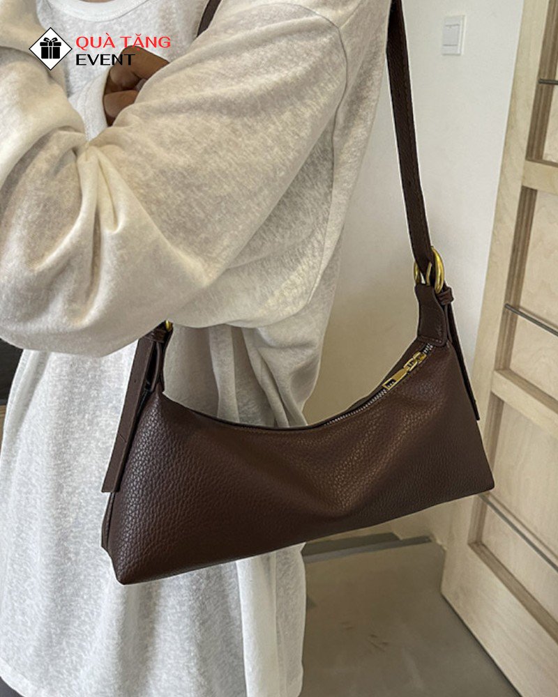 Túi xách nữ đeo vai quà tặng doanh nghiệp, in logo theo yêu cầu - Mã TXNDV004 May gia công túi xách nữ quà tặng doanh nghiệp - TXNDV004