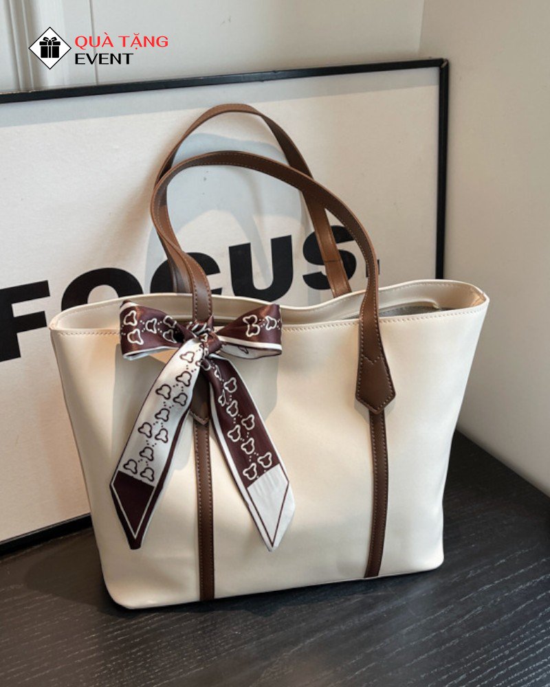 May túi xách nữ Hà Nội xưởng sản xuất - TXNCS012 May túi xách nữ Hà Nội xưởng sản xuất - TXNCS012