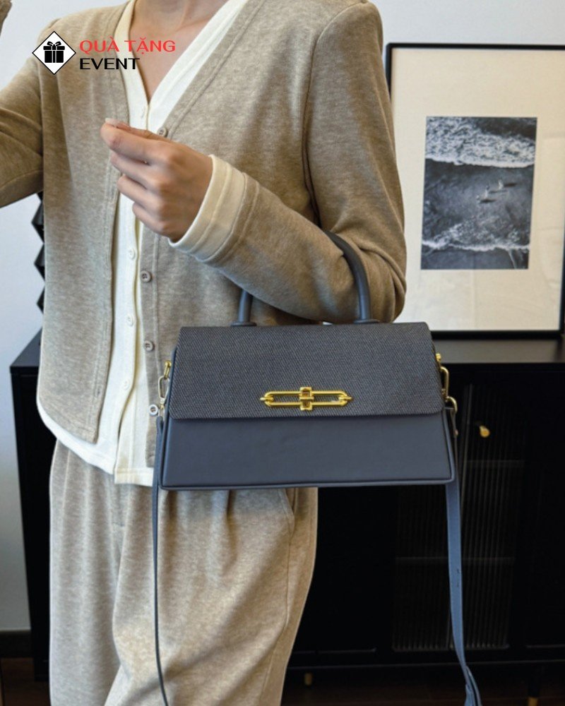 Túi xách nữ đeo chéo quà tặng doanh nghiệp, in logo theo yêu cầu - Mã TXNDC022 Nhận may gia công túi xách nữ - TXNDC022