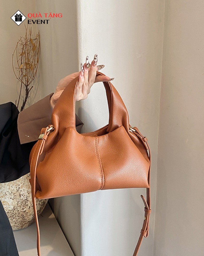 Túi xách nữ đeo chéo quà tặng doanh nghiệp, in logo theo yêu cầu - Mã TXNDC009 Sản xuất ba lô túi xách nữ - TXNDC009