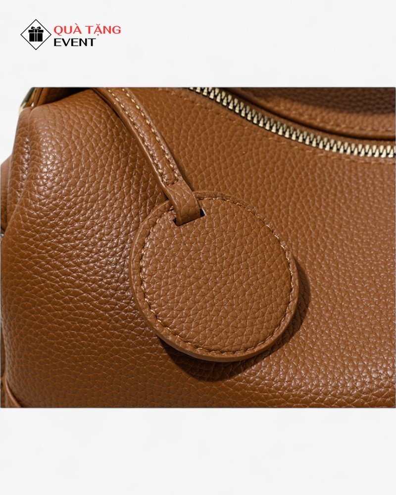 Túi xách nữ đeo chéo quà tặng doanh nghiệp, in logo theo yêu cầu - Mã TXNDC015 Xưởng may túi xách nữ tại Hà Nội - TXNDC015