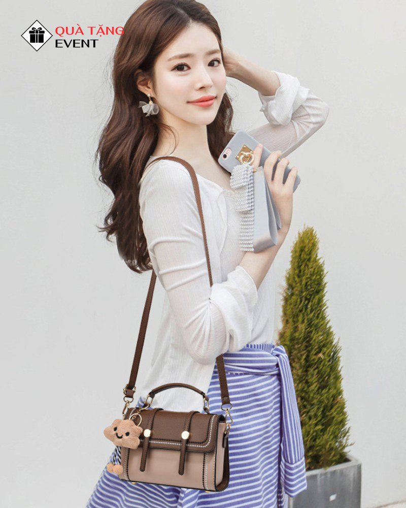 Túi xách nữ đeo chéo quà tặng doanh nghiệp, in logo theo yêu cầu - Mã TXNDC032 Xưởng sỉ túi xách nữ TP HCM - TXNDC032