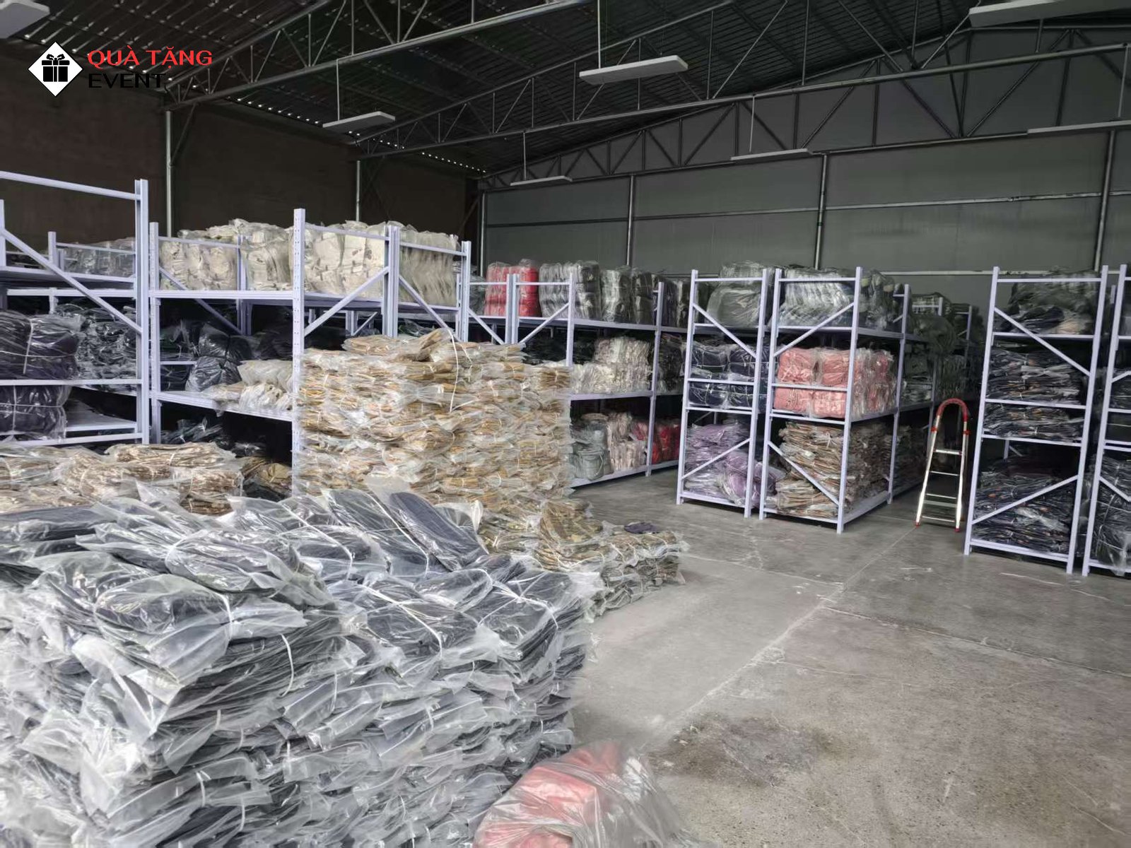 Xưởng Quà tặng doanh nghiệp – Giải pháp Marketing hiệu quả cho thương hiệu Quà tặng hội nghị khách hàng nhận cả đơn hàng lớn và nhỏ