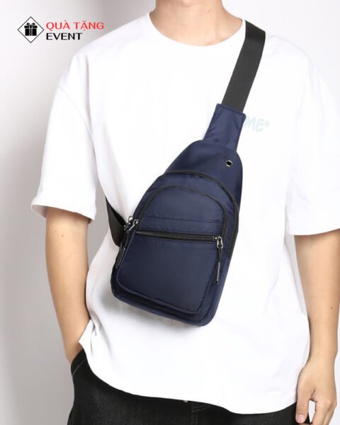 Túi đeo chéo quà tặng doanh nghiệp, in logo theo yêu cầu - Mã TDC130 Công ty chuyên sản xuất túi bao tử - TDC130