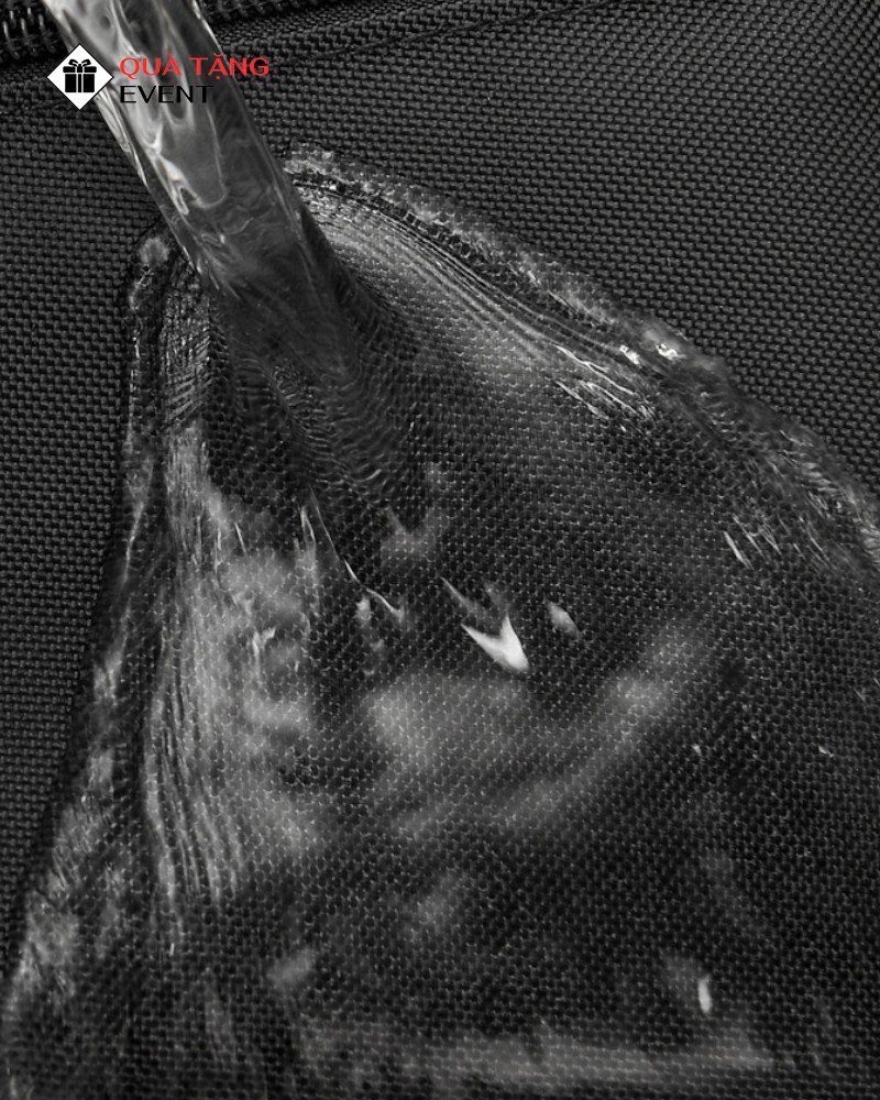 Túi đeo chéo quà tặng doanh nghiệp, in logo theo yêu cầu - Mã TDC118 Công ty may túi đeo chéo ở Bình Dương - TDC118